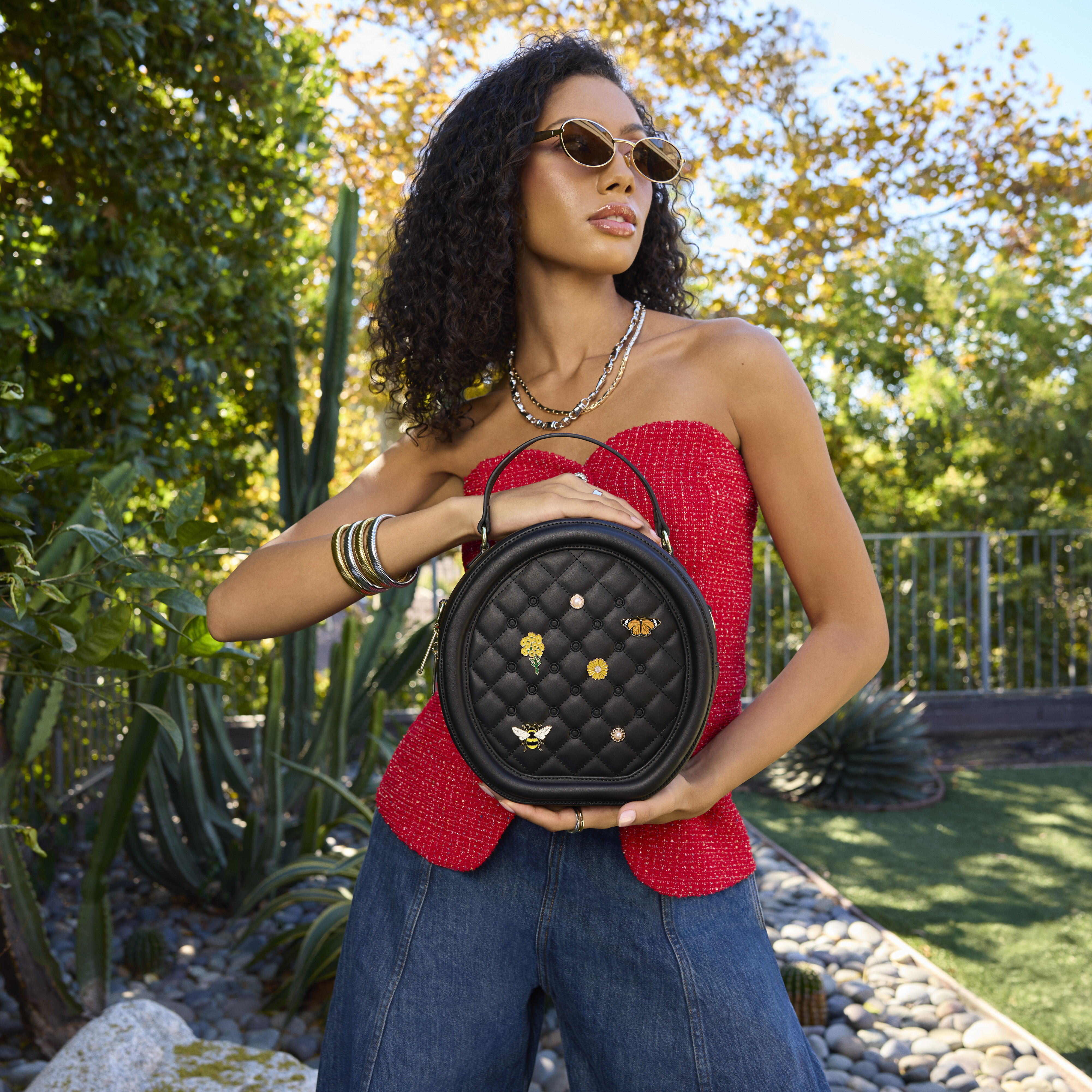 Loungefly The Laura Black Crossbody Pin Trader Bag - Image 2