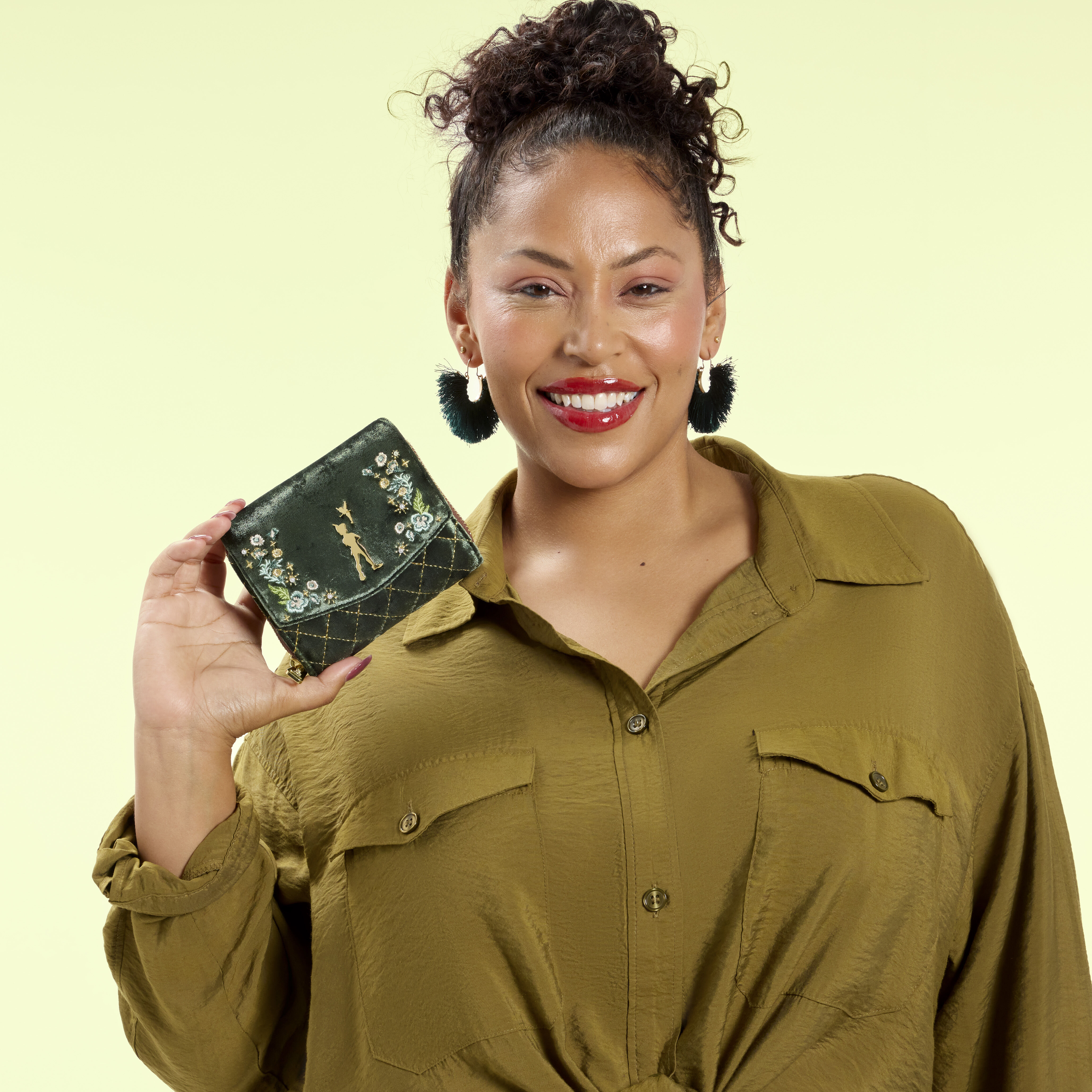 Peter Pan Exclusive Quilted Texture Wallet - Image 2