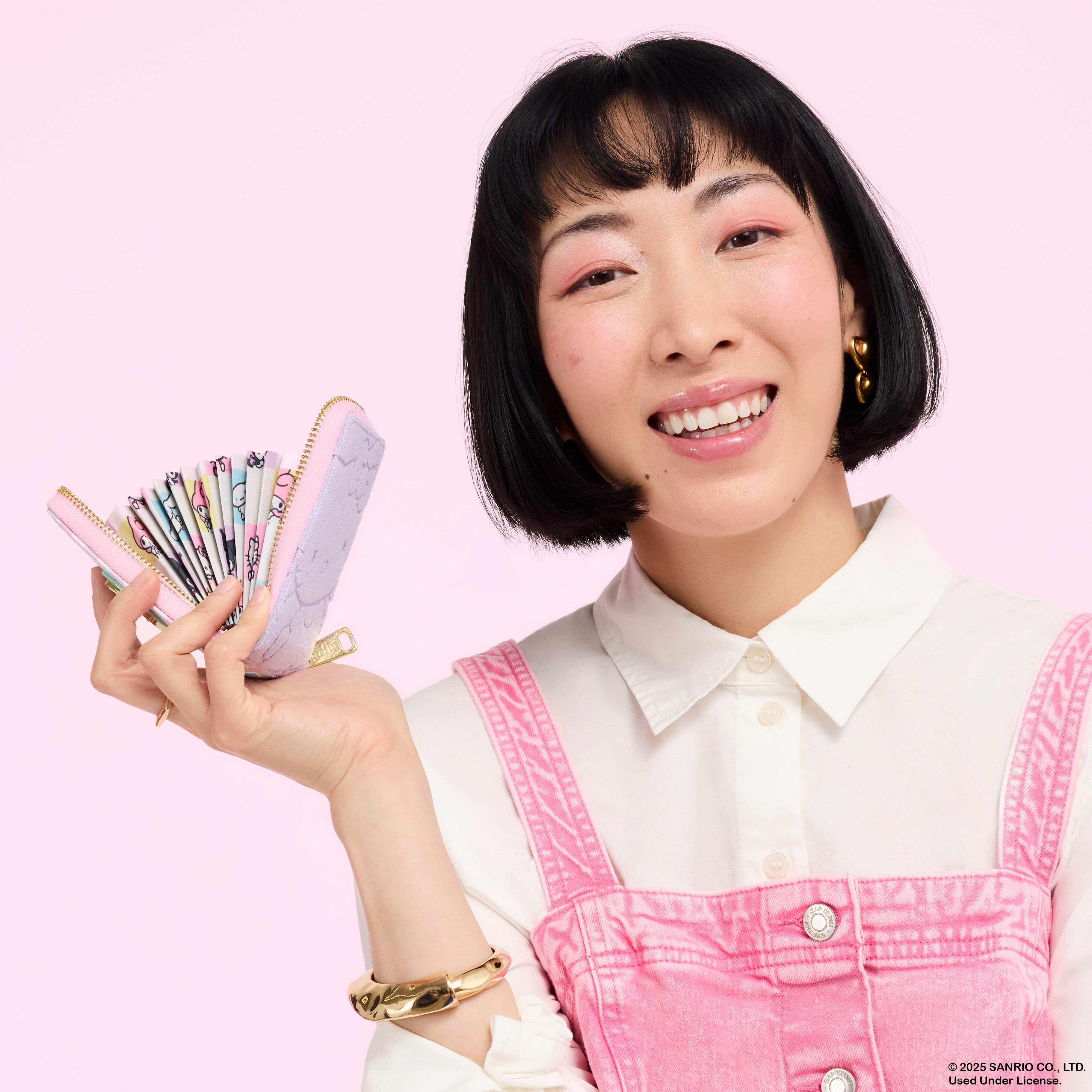 SDCC Limited Edition Hello Kitty & Friends Terry Cloth Accordion Wallet - Image 4